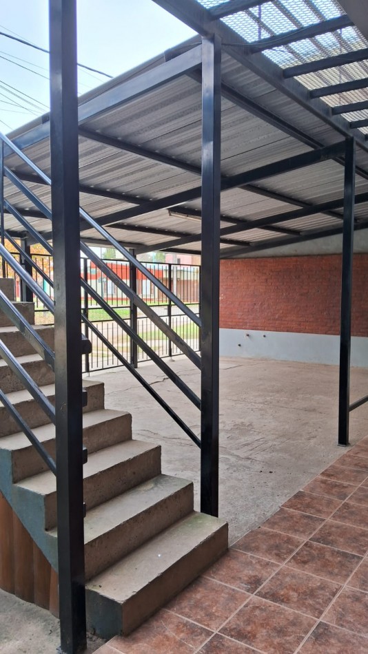 DEPARTAMENTO EN PLANTA BAJA CON COCHERA Y PATIO, BARRIO LOYOLA , SANTO TOME