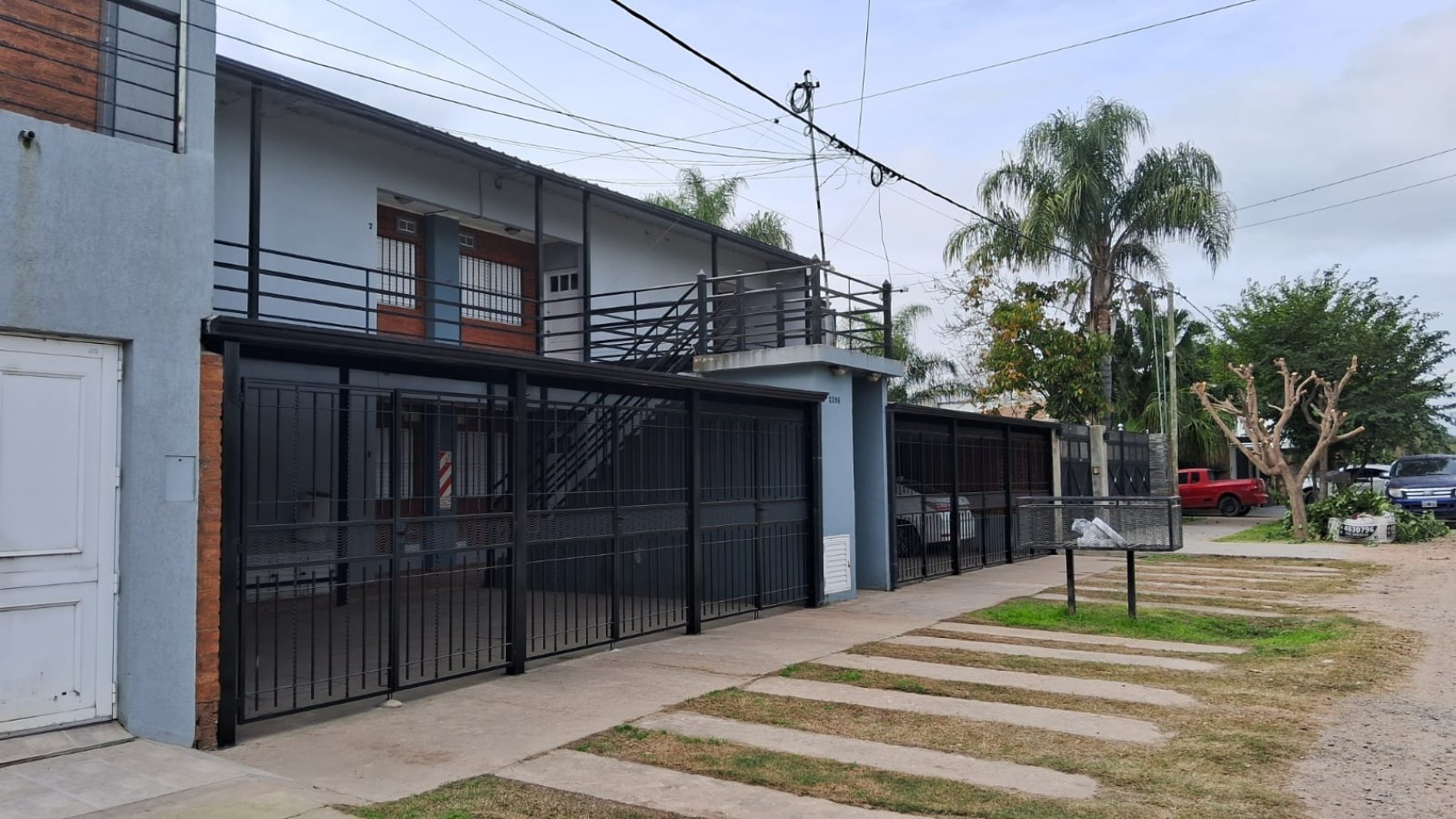 DEPARTAMENTO EN PLANTA BAJA CON COCHERA Y PATIO, BARRIO LOYOLA , SANTO TOME