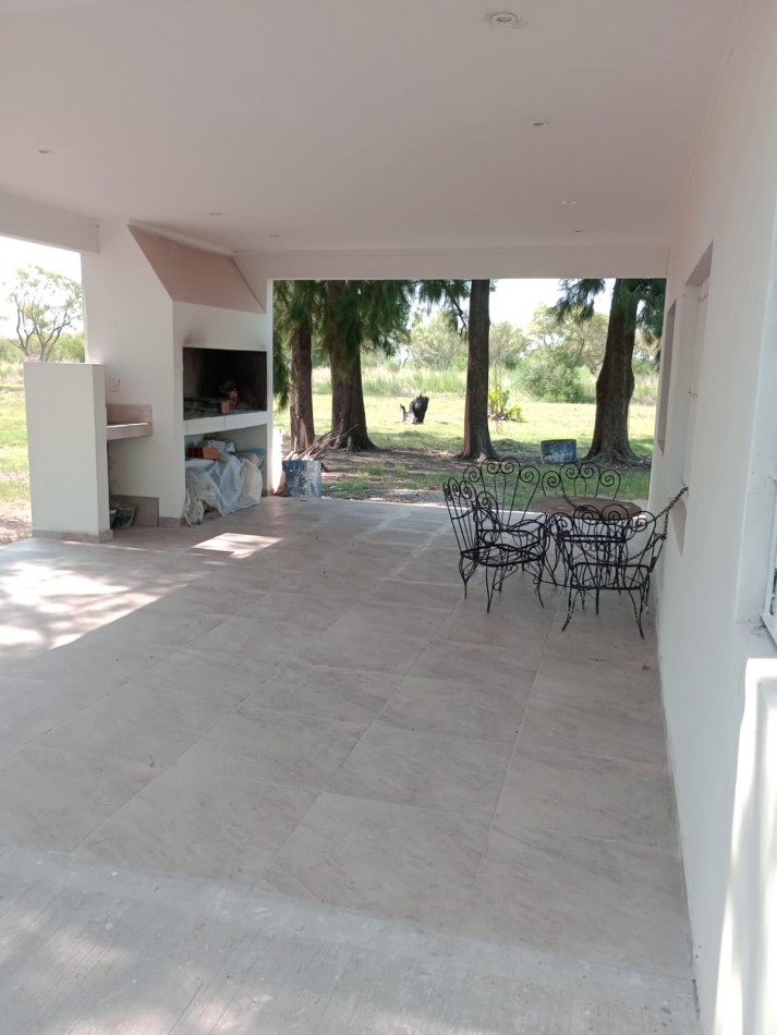Casa quinta en Sauce viejo en Loteo Punta del Sauce. 