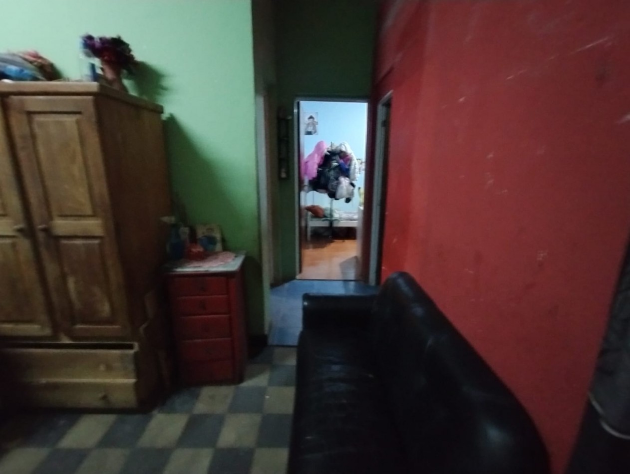 CASA AL FRENTE EN BARRIO SARGENTO CABRAL, SANTA FE