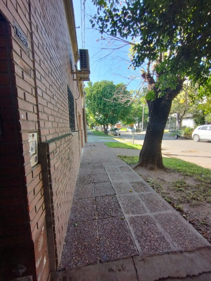 CASA INTERNA EN BARRIO SARGENTO CABRAL, SANTA FE