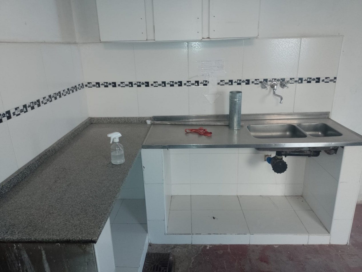 LOCAL-DEPOSITO EN MATHEU 3400, SANTA FE