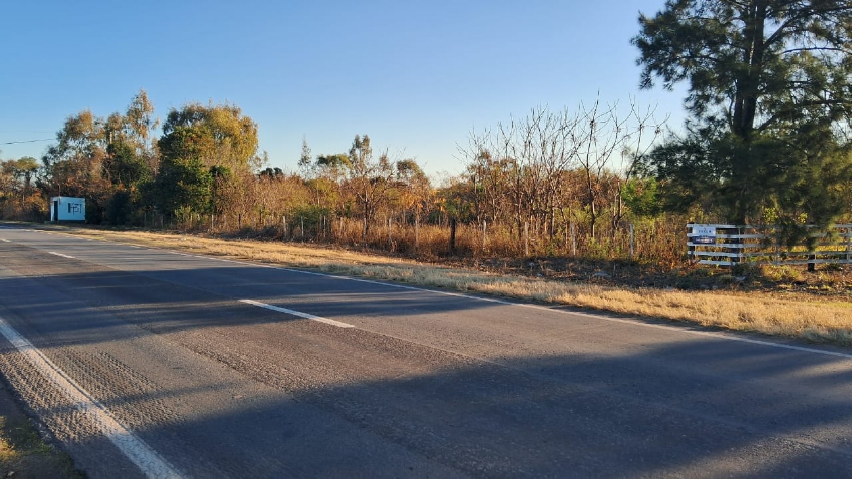 CAMPO APICOLA SOBRE RUTA 11 EN DESVIO ARIJON