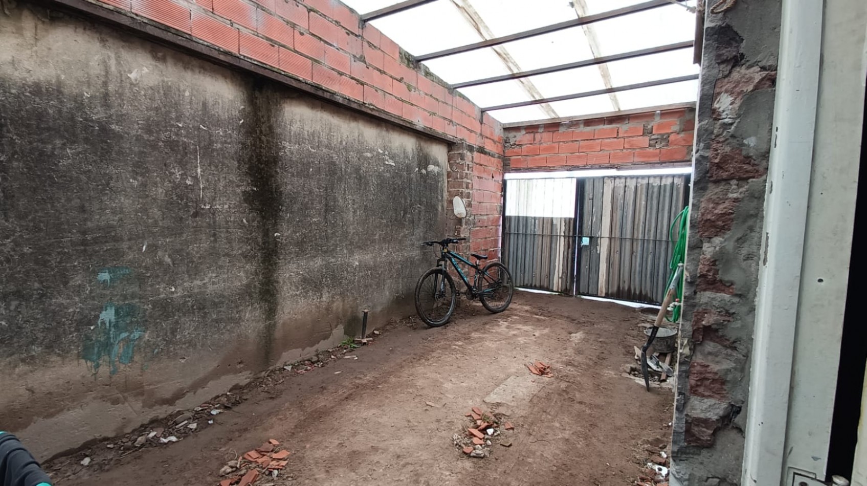 CASA DE 2 DORMITORIOS EN SANTO TOME