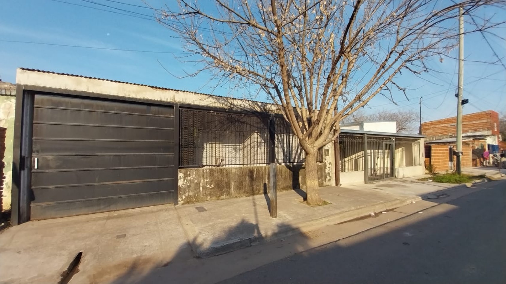 CASA A METROS DE AV. FRENCH
