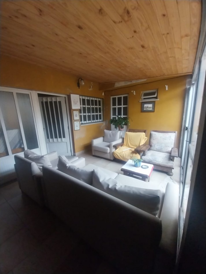 CASA EN B° GUADALUPE OESTE