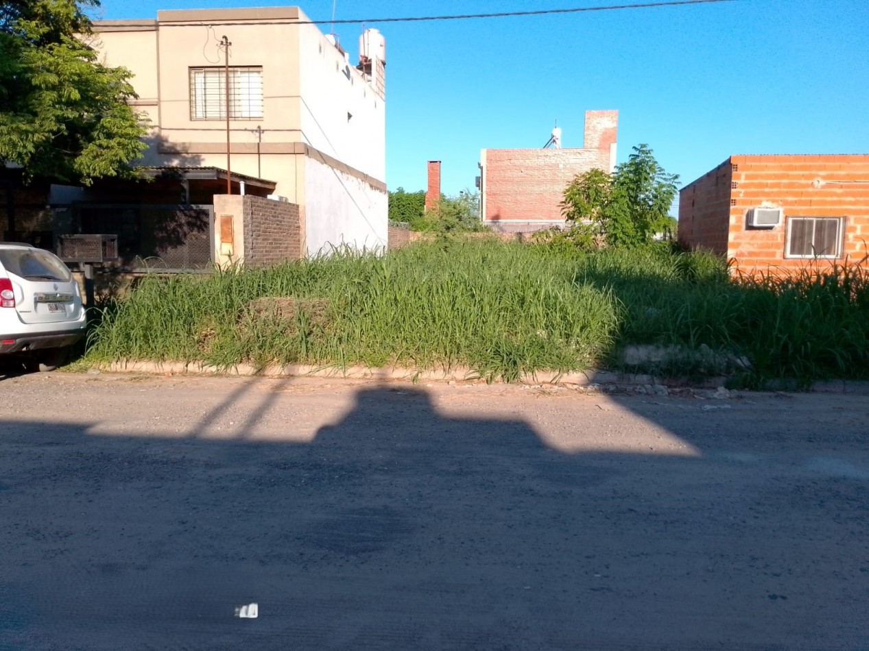 LOTE EN BARRIO ESMERALDA, SANTA FE 