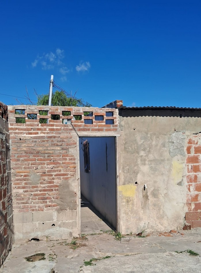 CASA A REFACCIONAR O DEMOLER, EN ZONA NORTE
