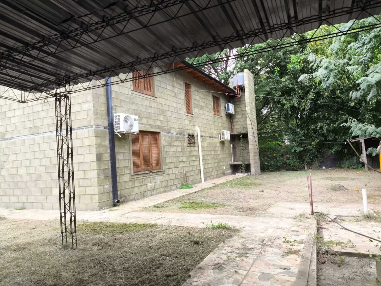 CASA CON PISCINA Y ESPACIO VERDE, SAUCE VIEJO