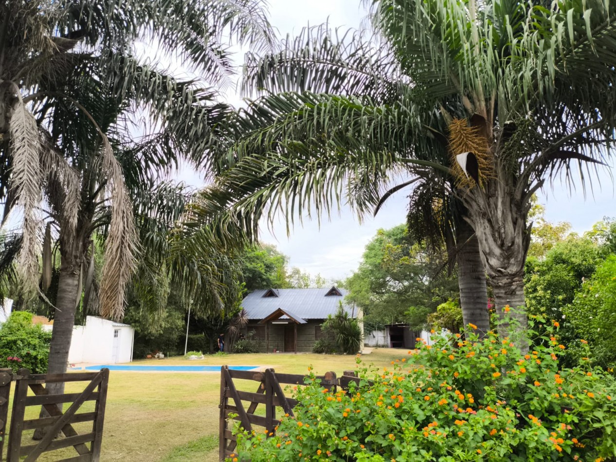 CASA CON PISCINA Y ESPACIO VERDE, SAUCE VIEJO