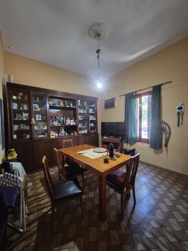 Casa en venta en Barrio Sargento Cabral - Ubicacion estrategica y gran potencial