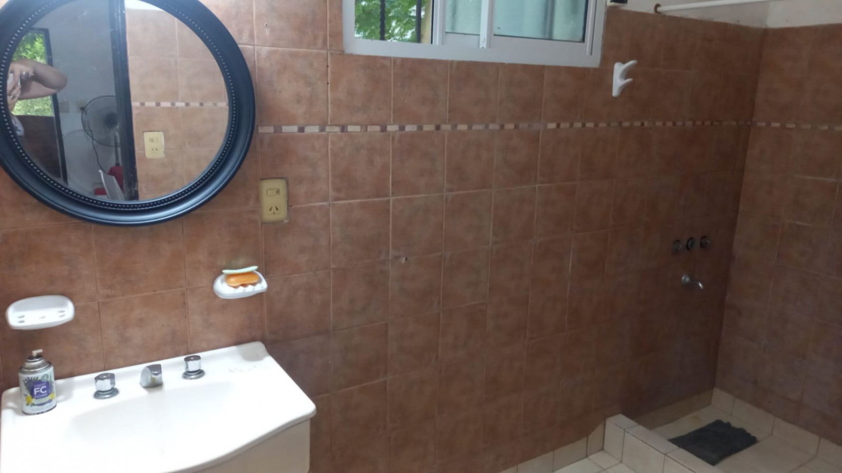 CASA QUINTA DE 2 DORMITORIOS CON PISCINA EN DESVIO ARIJON