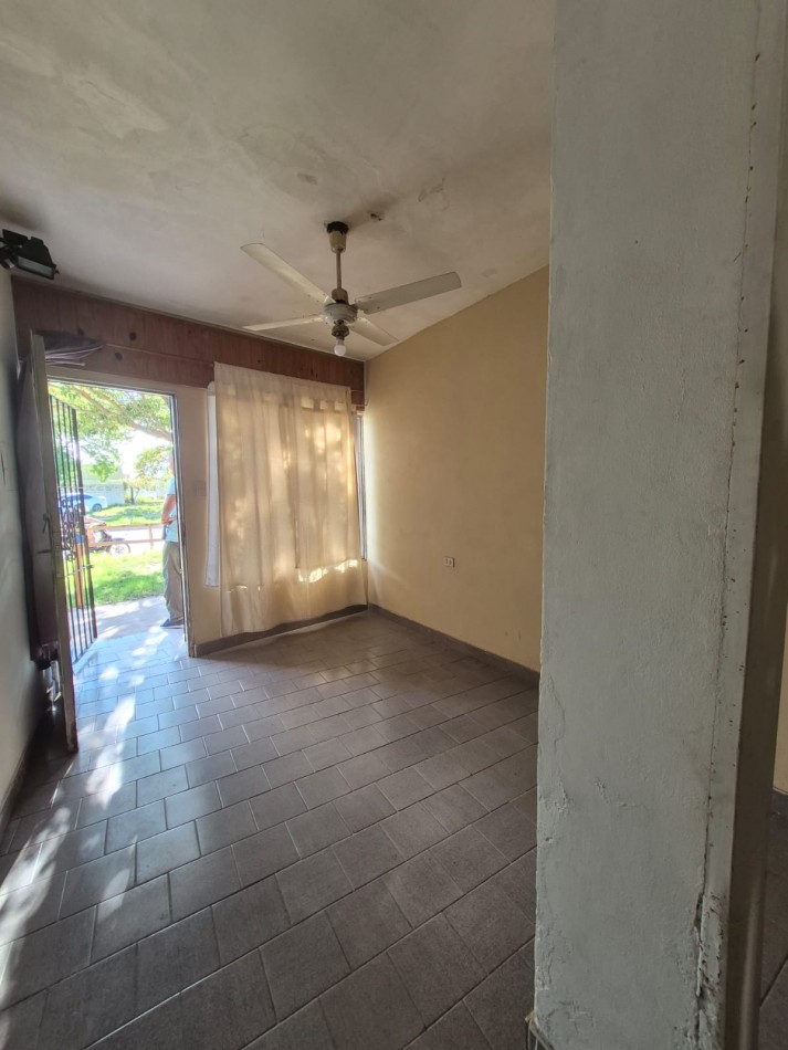 CASA CON DPTO EN ZONA NORTE, SANTA FE