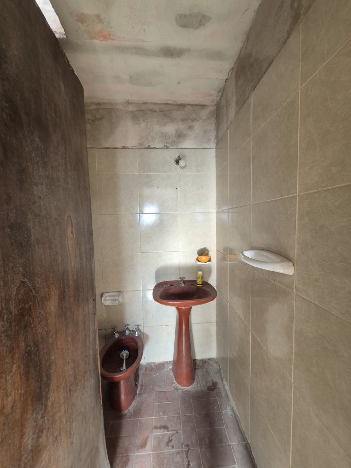 CASA CON DPTO EN ZONA NORTE, SANTA FE