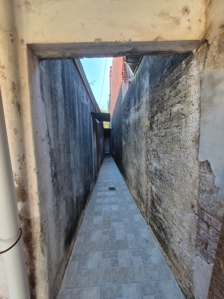 CASA CON DPTO EN ZONA NORTE, SANTA FE