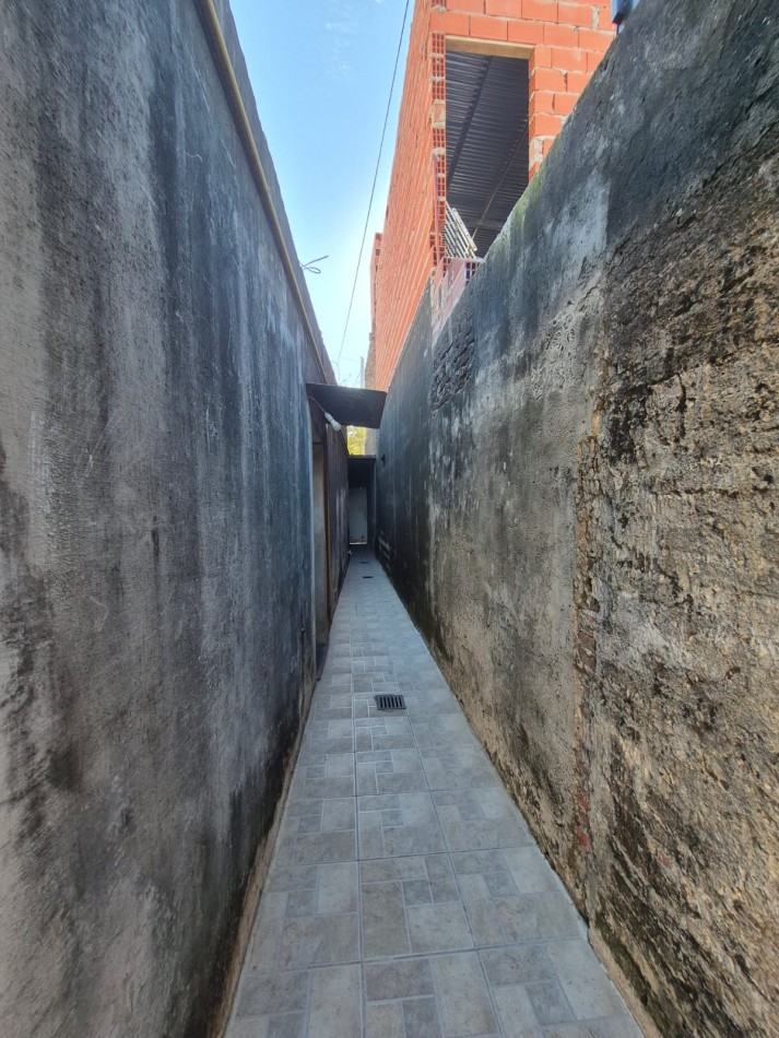 CASA CON DPTO EN ZONA NORTE, SANTA FE