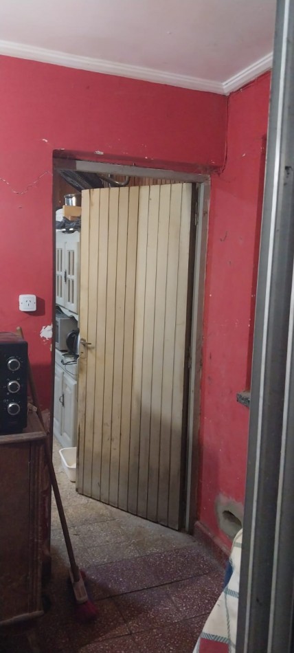 CASA A REFACCIONAR EN BARRIO SARGENTO CABRAL, SANTA FE