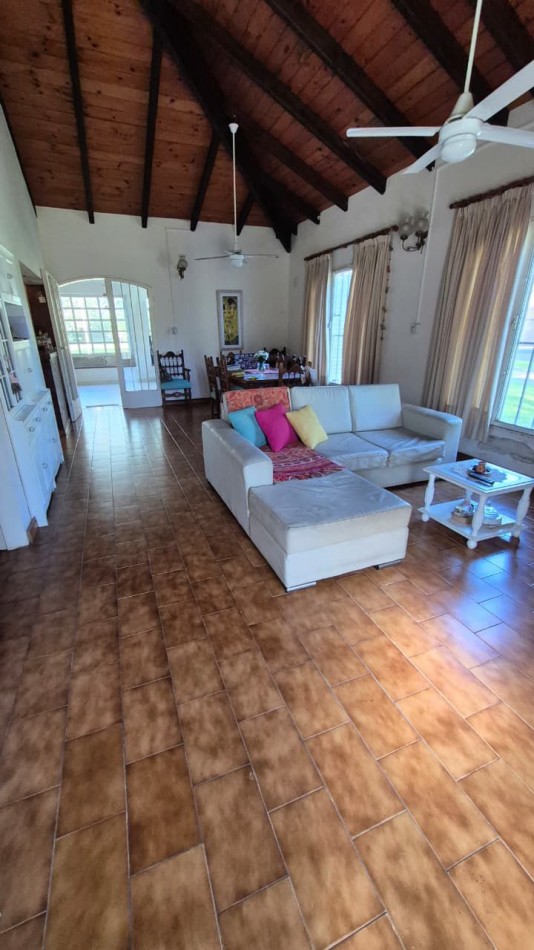 CASA DE 2 DORMITORIOS EN LA TATENGUITA