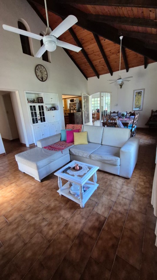 CASA DE 2 DORMITORIOS EN LA TATENGUITA