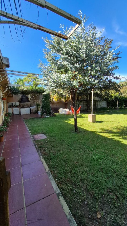 CASA DE 2 DORMITORIOS EN LA TATENGUITA