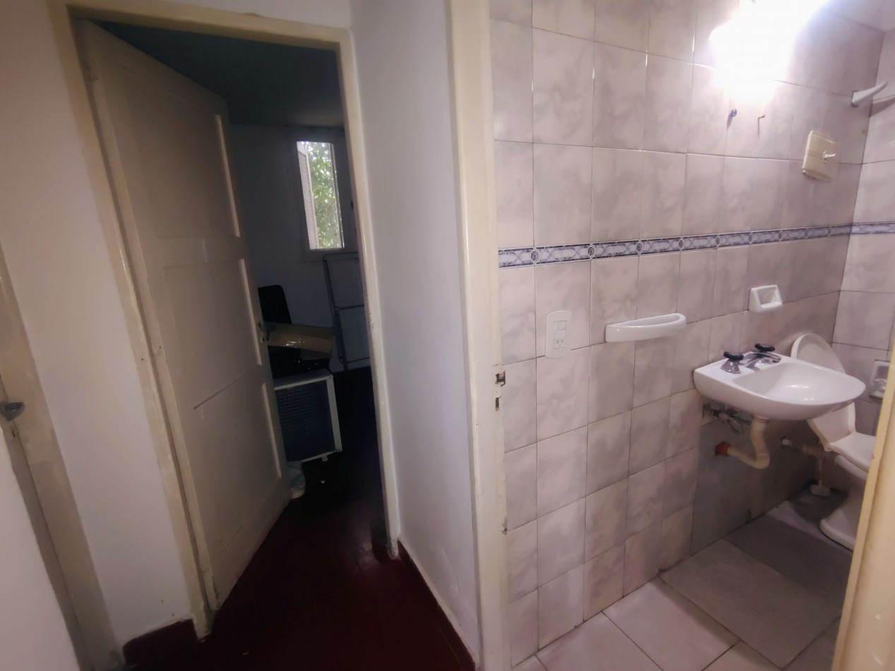 Departamento 2 dormitorios en Barrio Las Flores I  Muy buena ubicacion