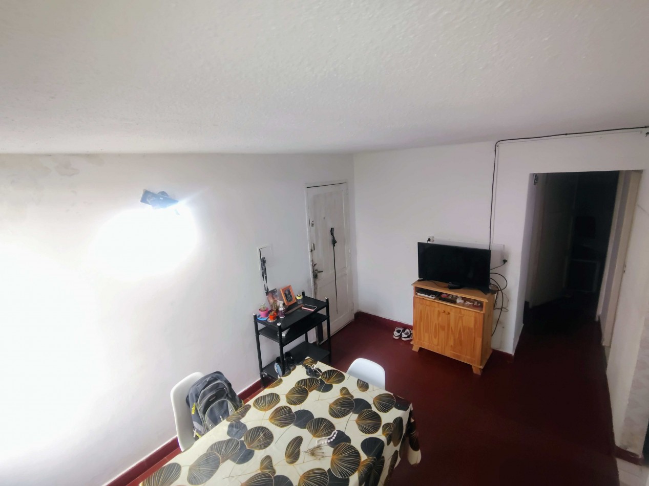Departamento 2 dormitorios en Barrio Las Flores I  Muy buena ubicacion