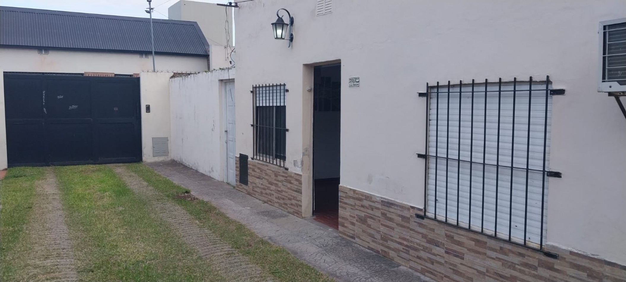 CASA DE 2 DORMITORIOS SOBRE AV. DEL TRABAJADOR, SANTO TOME
