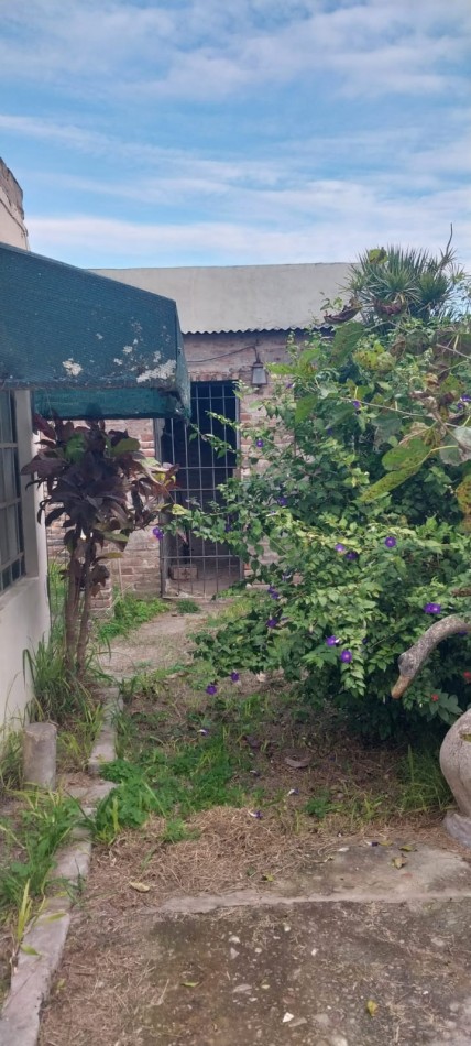 CASA DE 2 DORMITORIOS SOBRE AV. DEL TRABAJADOR, SANTO TOME