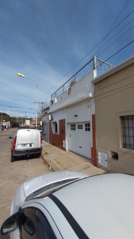 CASA DE 4 DORMITORIOS, SANTO TOME - SANTA FE