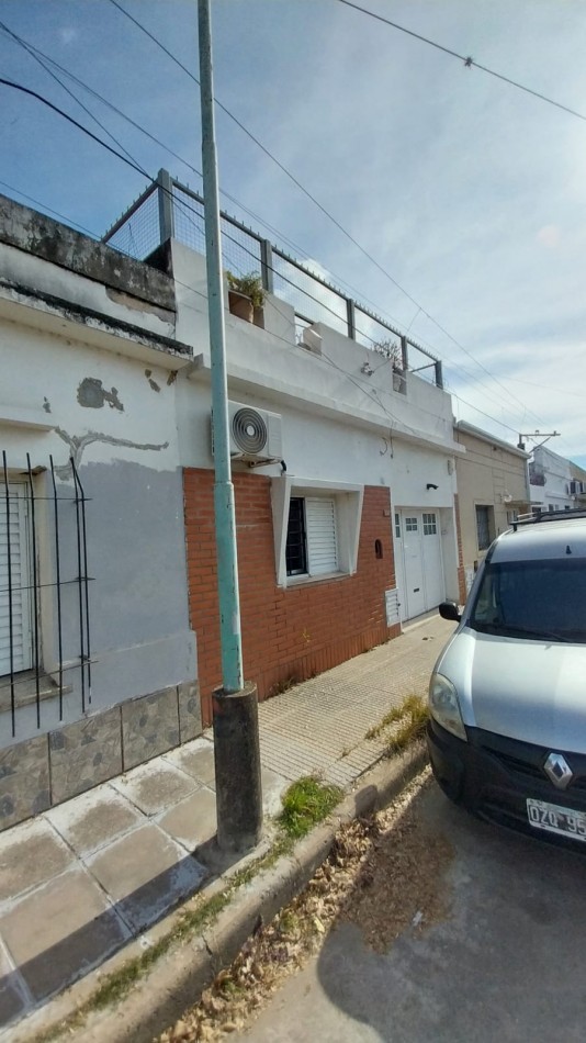 CASA DE 4 DORMITORIOS, SANTO TOME - SANTA FE