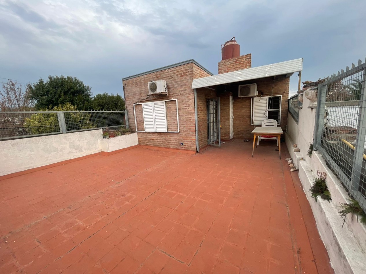 CASA DE 4 DORMITORIOS, SANTO TOME - SANTA FE
