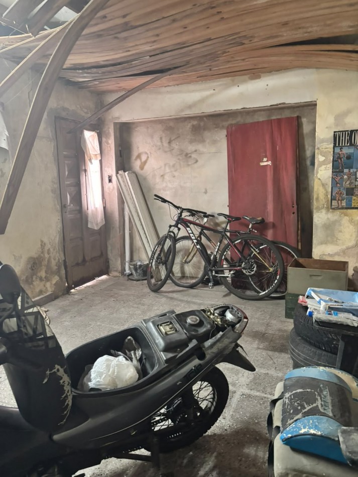 PROPIEDAD EN OCHAVA A RECICLAR, EN BARRIO MAYORAZ