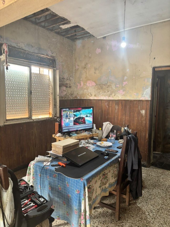 PROPIEDAD EN OCHAVA A RECICLAR, EN BARRIO MAYORAZ