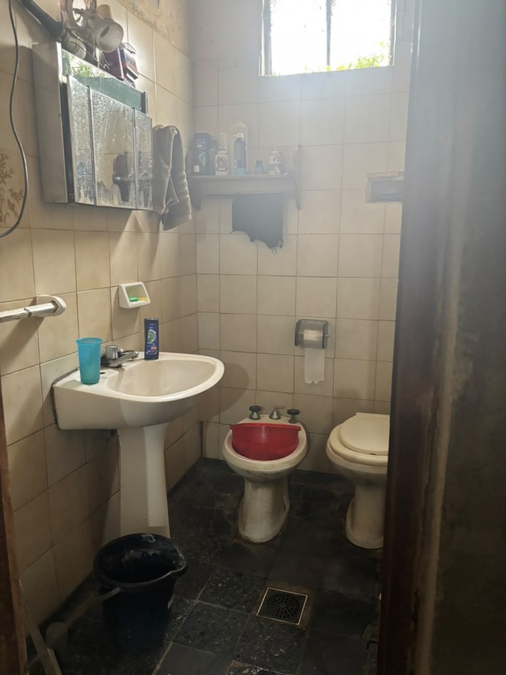 PROPIEDAD EN OCHAVA A RECICLAR, EN BARRIO MAYORAZ