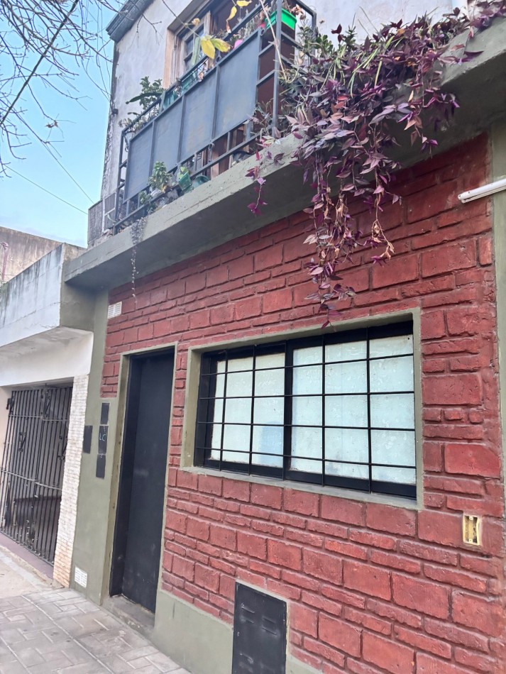 CASA DOBLE EN B° MARIA SELVA - SANTA FE