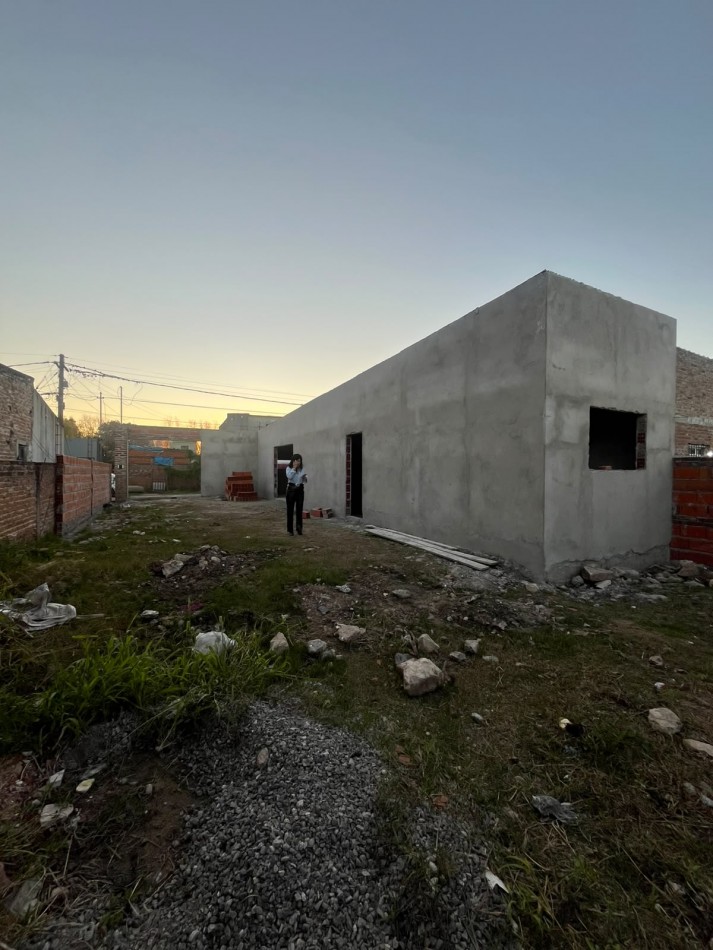 CASA EN CONSTRUCCION EN ZONA NORTE - SANTA FE