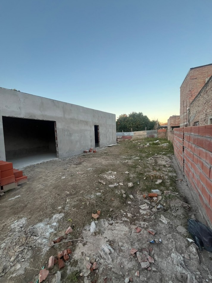 CASA EN CONSTRUCCION EN ZONA NORTE - SANTA FE