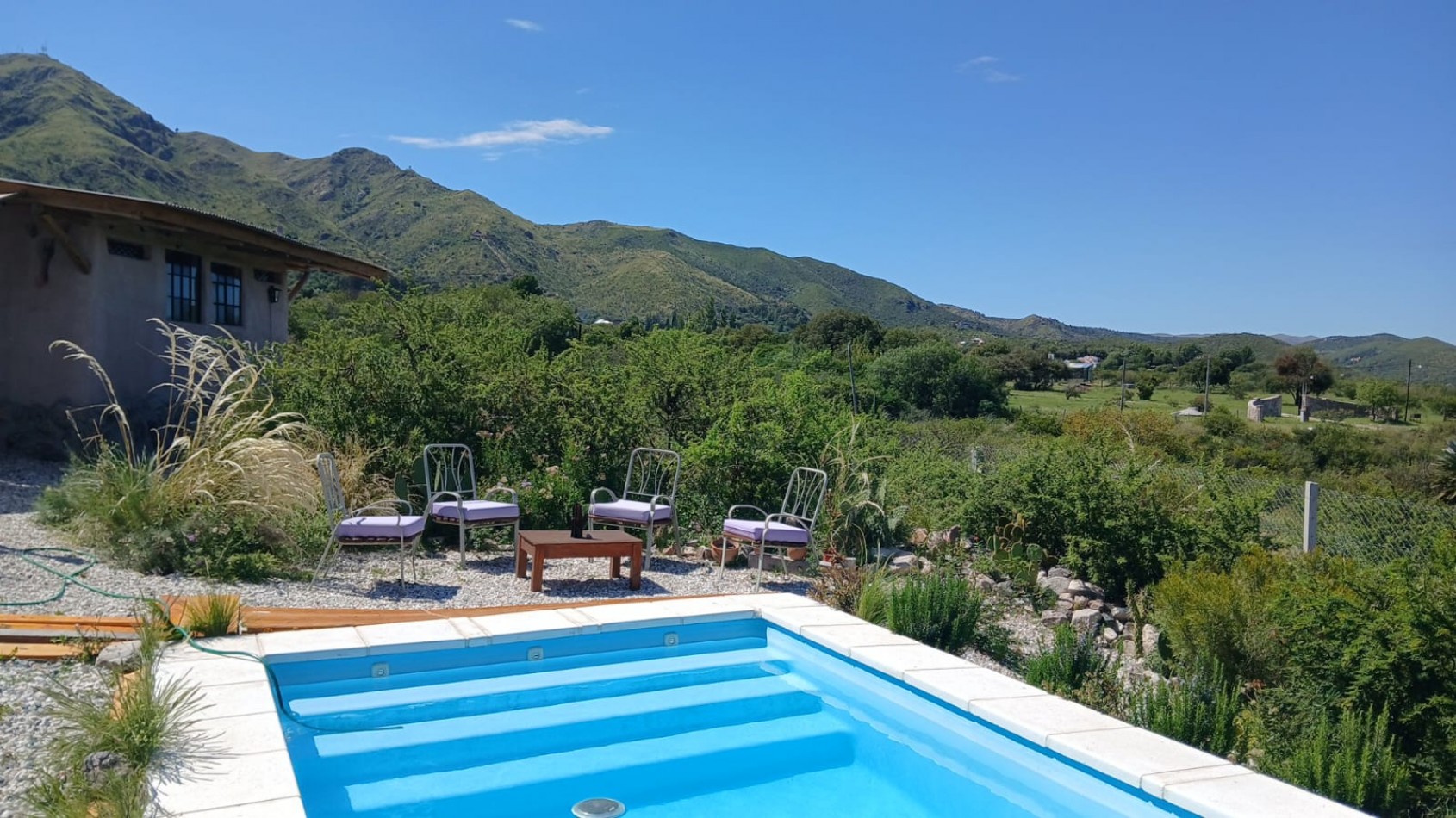 CASA CON PISCINA SIERRAS LOS COCOS, CORDOBA