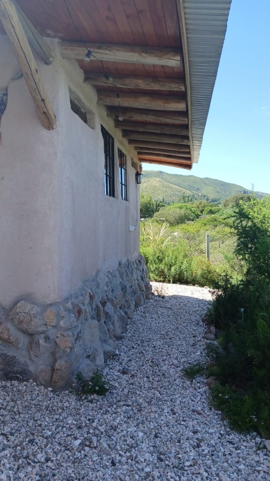 CASA CON PISCINA SIERRAS LOS COCOS, CORDOBA
