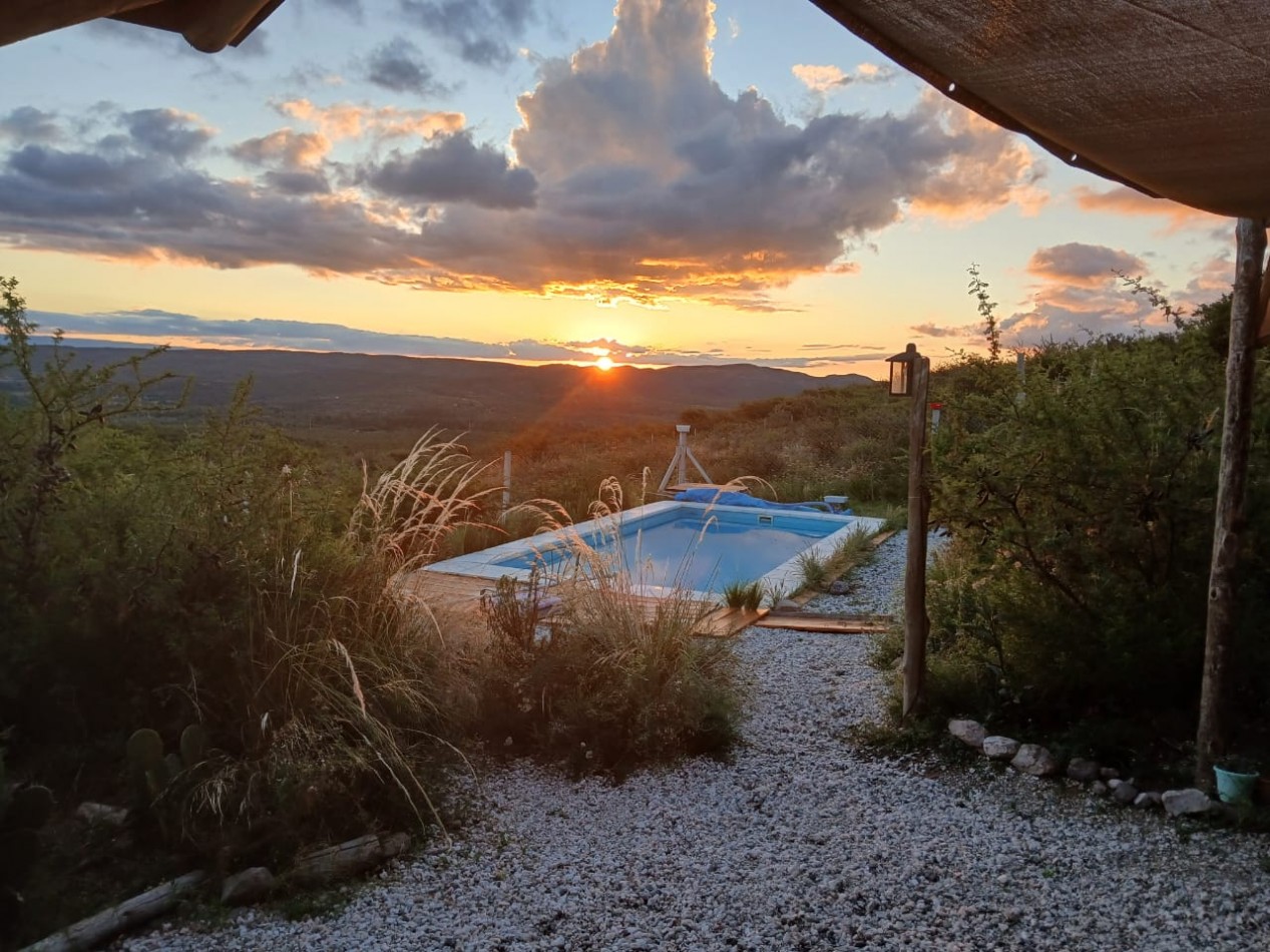 CASA CON PISCINA SIERRAS LOS COCOS, CORDOBA