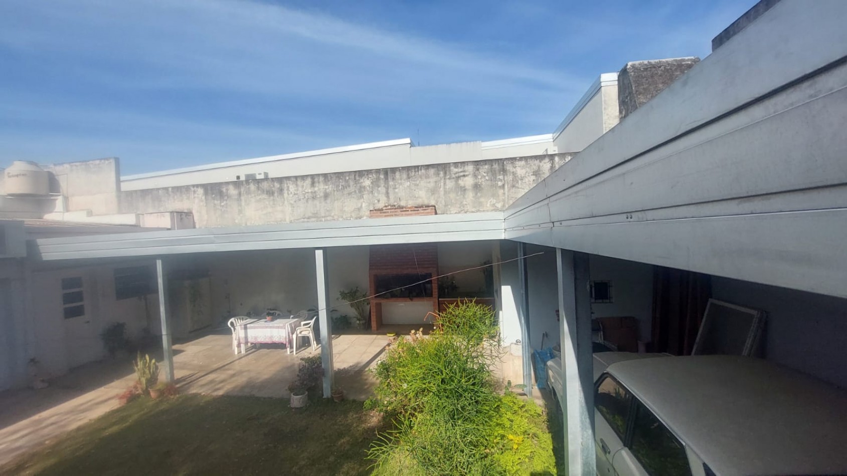 CASA DE TRES DORMITORIOS Y PATIO, SAN JUSTO, SANTA FE