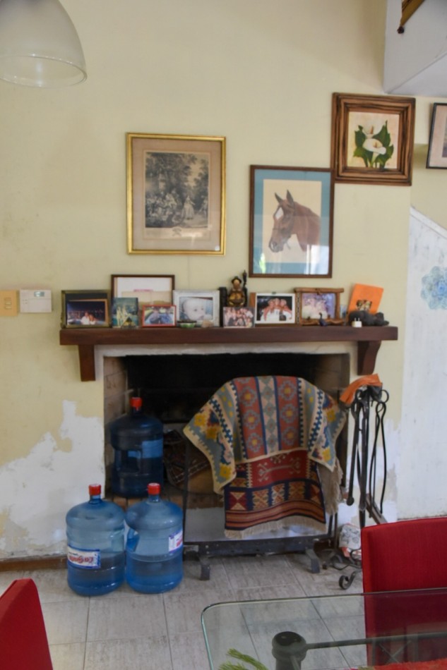 CASA DE DOS PLANTAS, PISCINA Y PARQUIZADO, SAUCE VIEJO