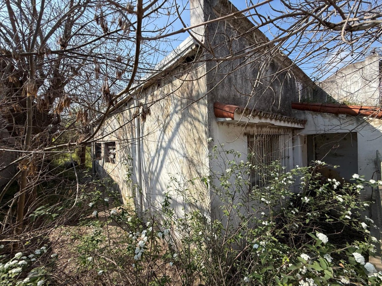CASA A DEMOLER/REFACCIONAR EN SANTO TOME