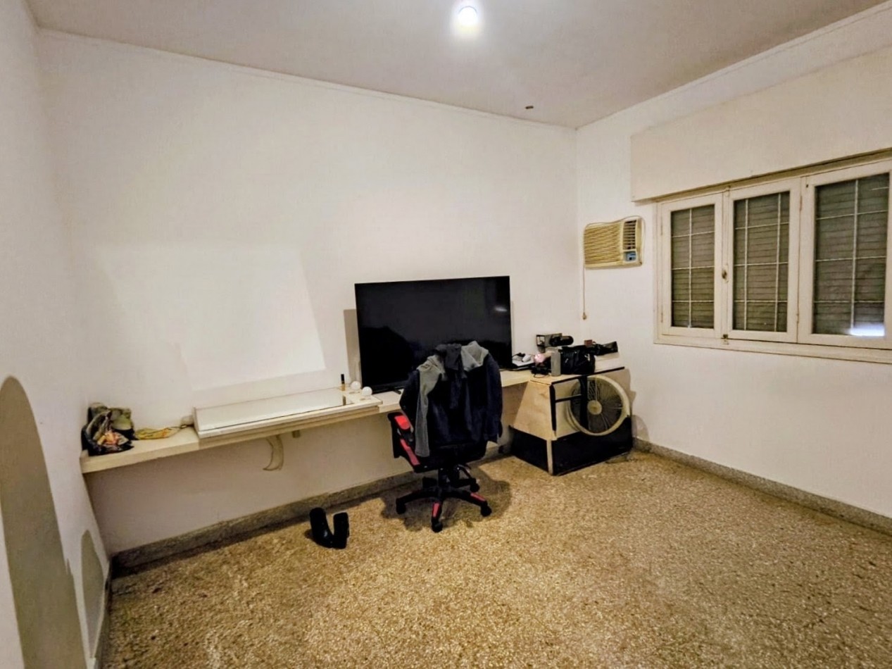 CASA DE 3 DORMITORIOS, COCHERA Y TODOS LOS SERVICIOS - ZONA UNIVERSIDAD TECNOLOGICA