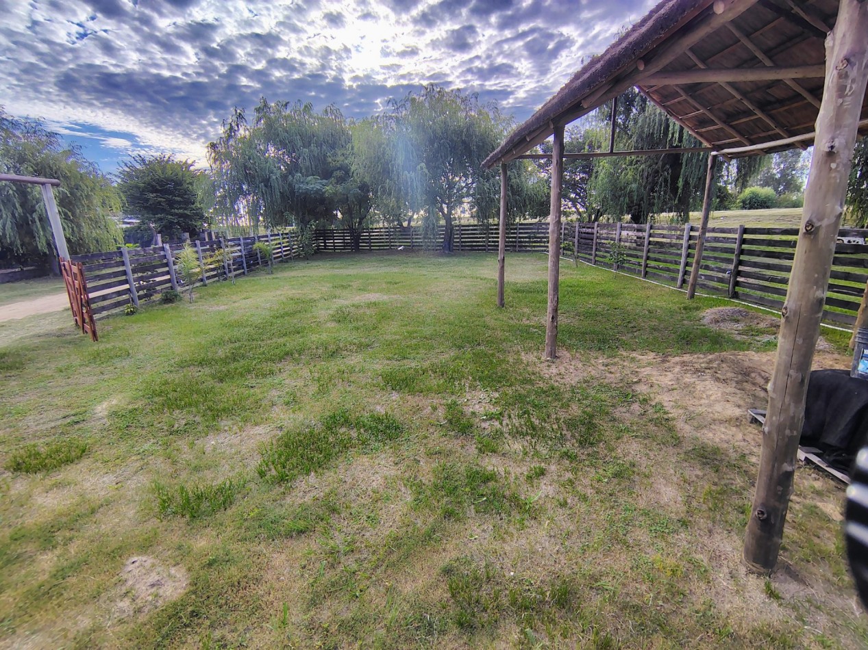 Lote sobre ruta 1 altura los Zapallos