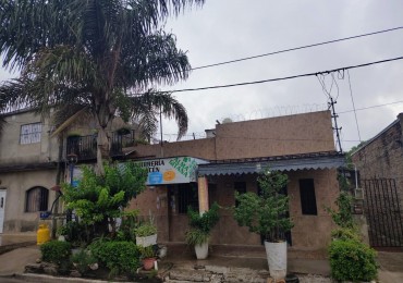 CASA DE DOS PLANTAS Y CUATRO DORMITORIOS, SANTA FE
