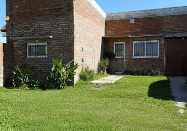 Casa a estrenar 2 dormitorios , cochera y patio - Praderas