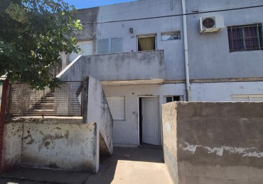 Departamento en planta alta, luminoso y funcional