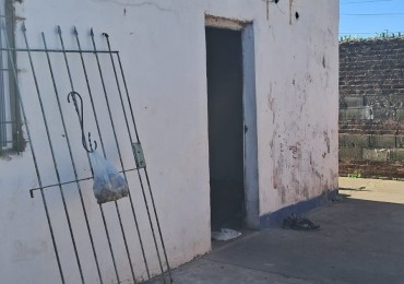 CASA A REFACCIONAR O DEMOLER, EN ZONA NORTE