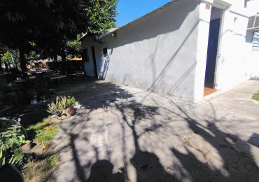 Casa en esquina con amplio terreno de 330 m² Gran potencial  